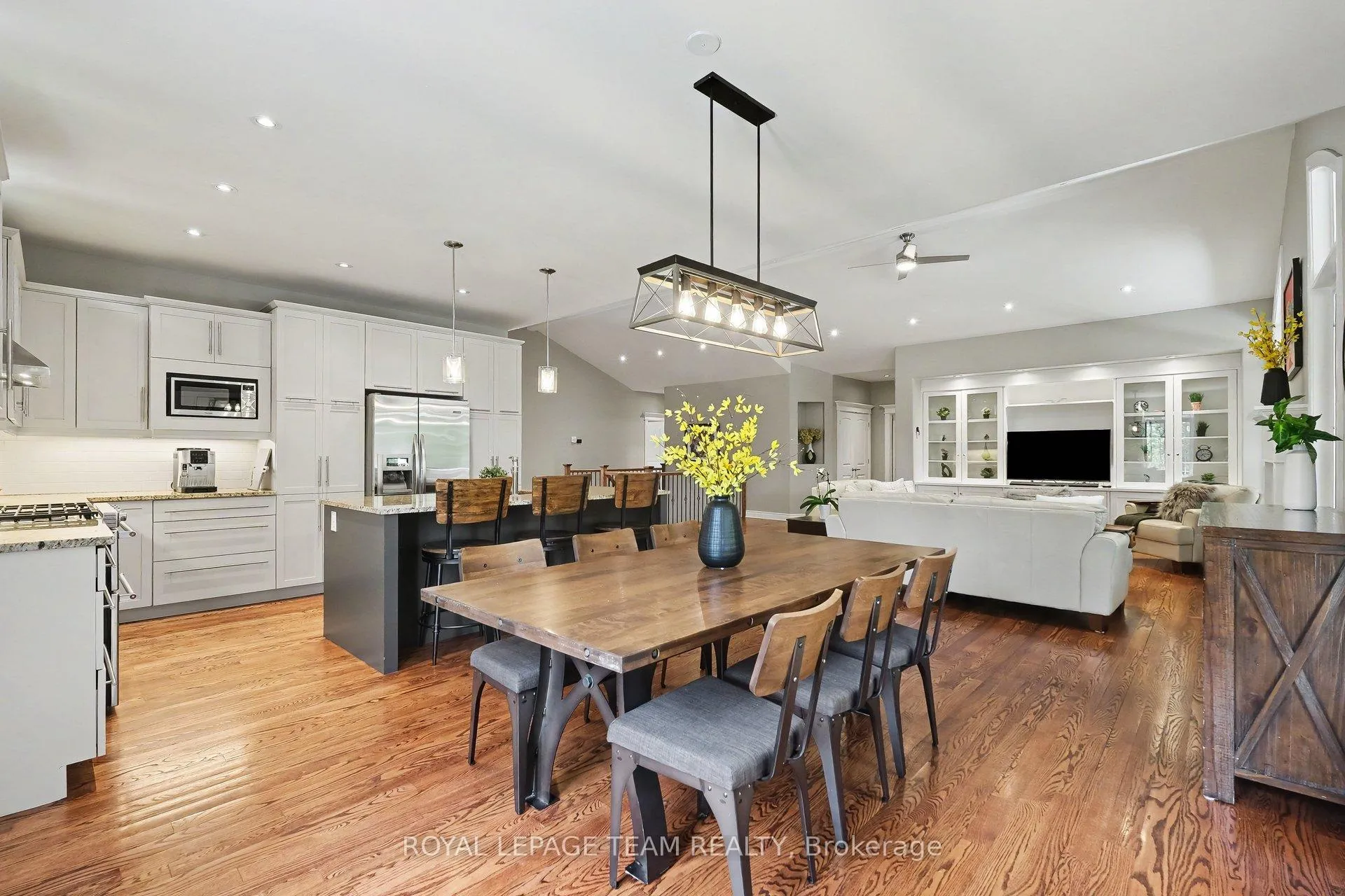 Photo 12 of 1650 Reindeer Way, Ottawa, Greely — HOMEH