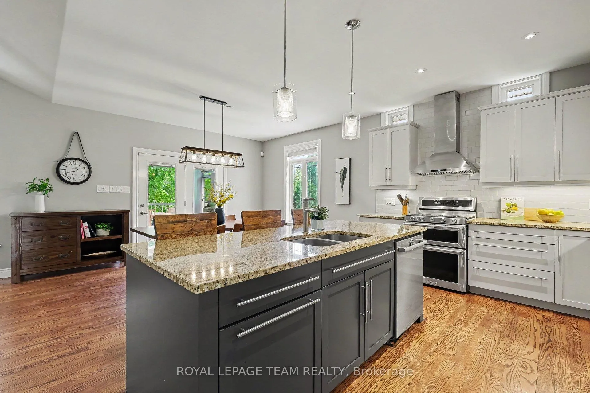 Photo 15 of 1650 Reindeer Way, Ottawa, Greely — HOMEH