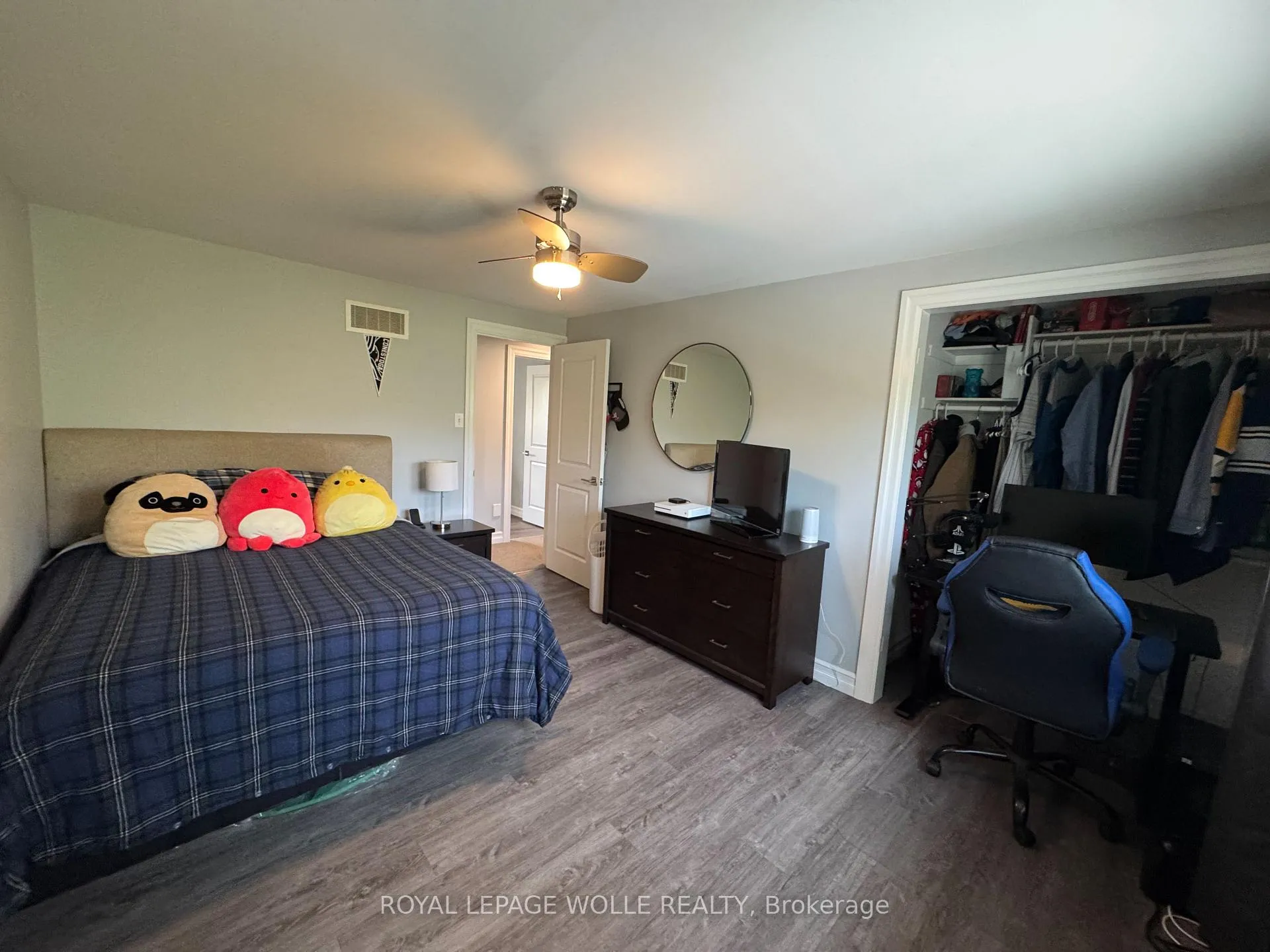 Photo 11 of 10 Palace Street, Kitchener — HOMEH