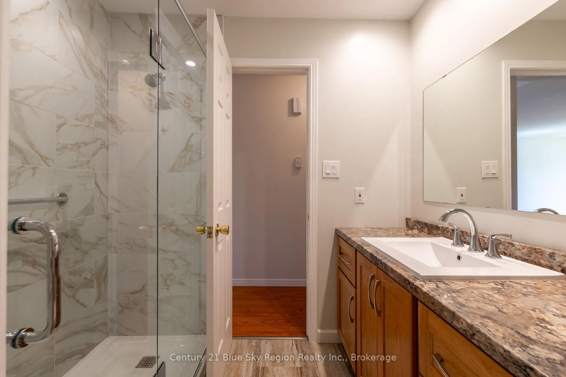 Photo 13 of 624 Lakeshore Drive, North Bay, Ferris — HOMEH