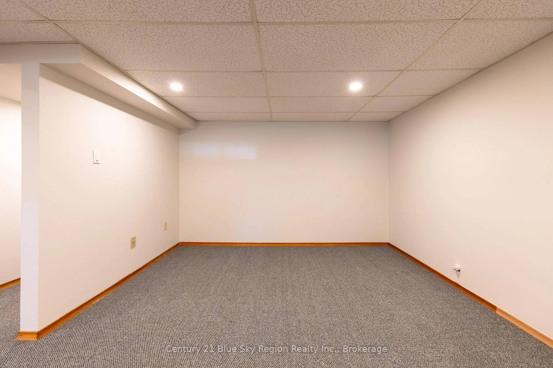 Photo 22 of 624 Lakeshore Drive, North Bay, Ferris — HOMEH