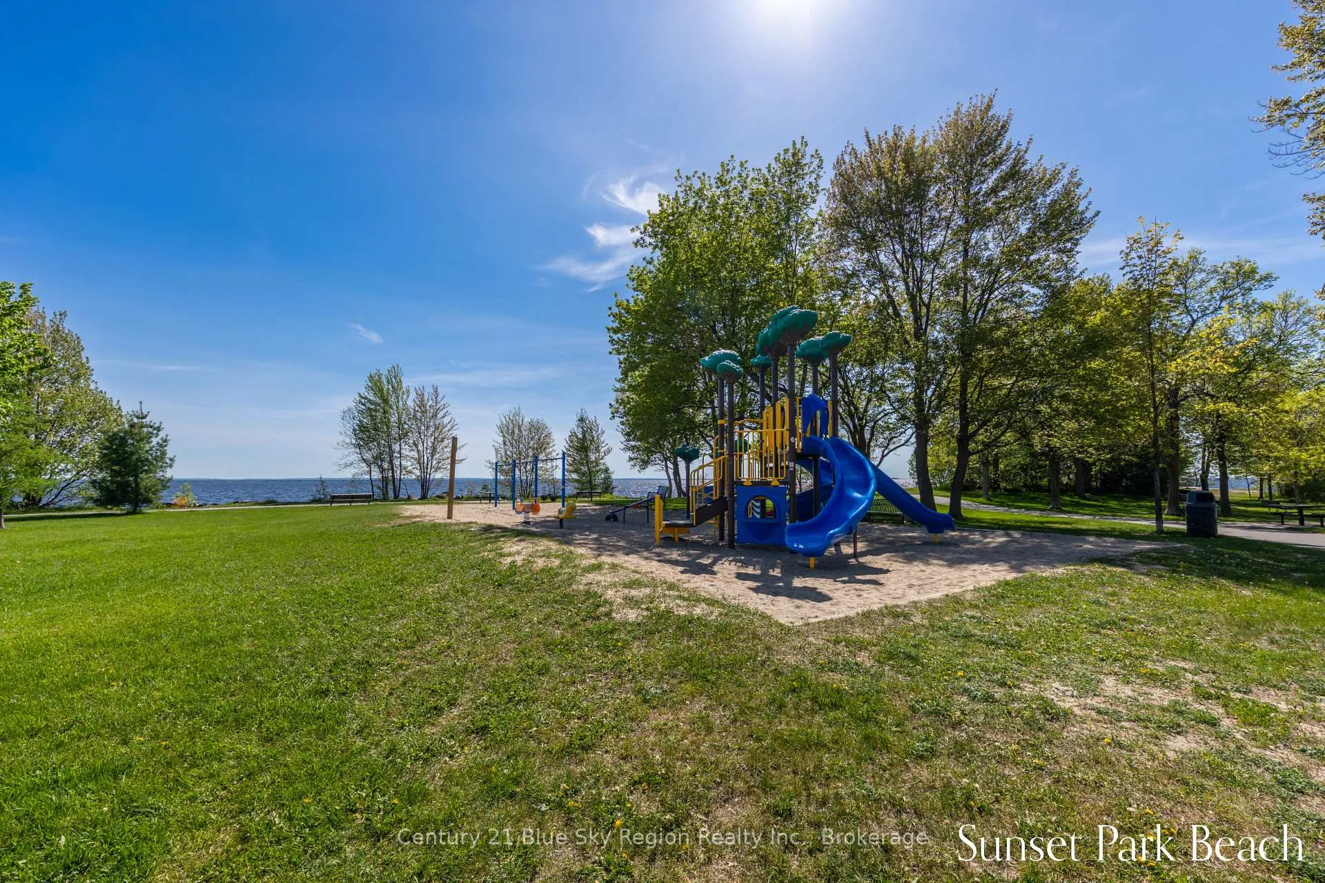 Photo 33 of 624 Lakeshore Drive, North Bay, Ferris — HOMEH