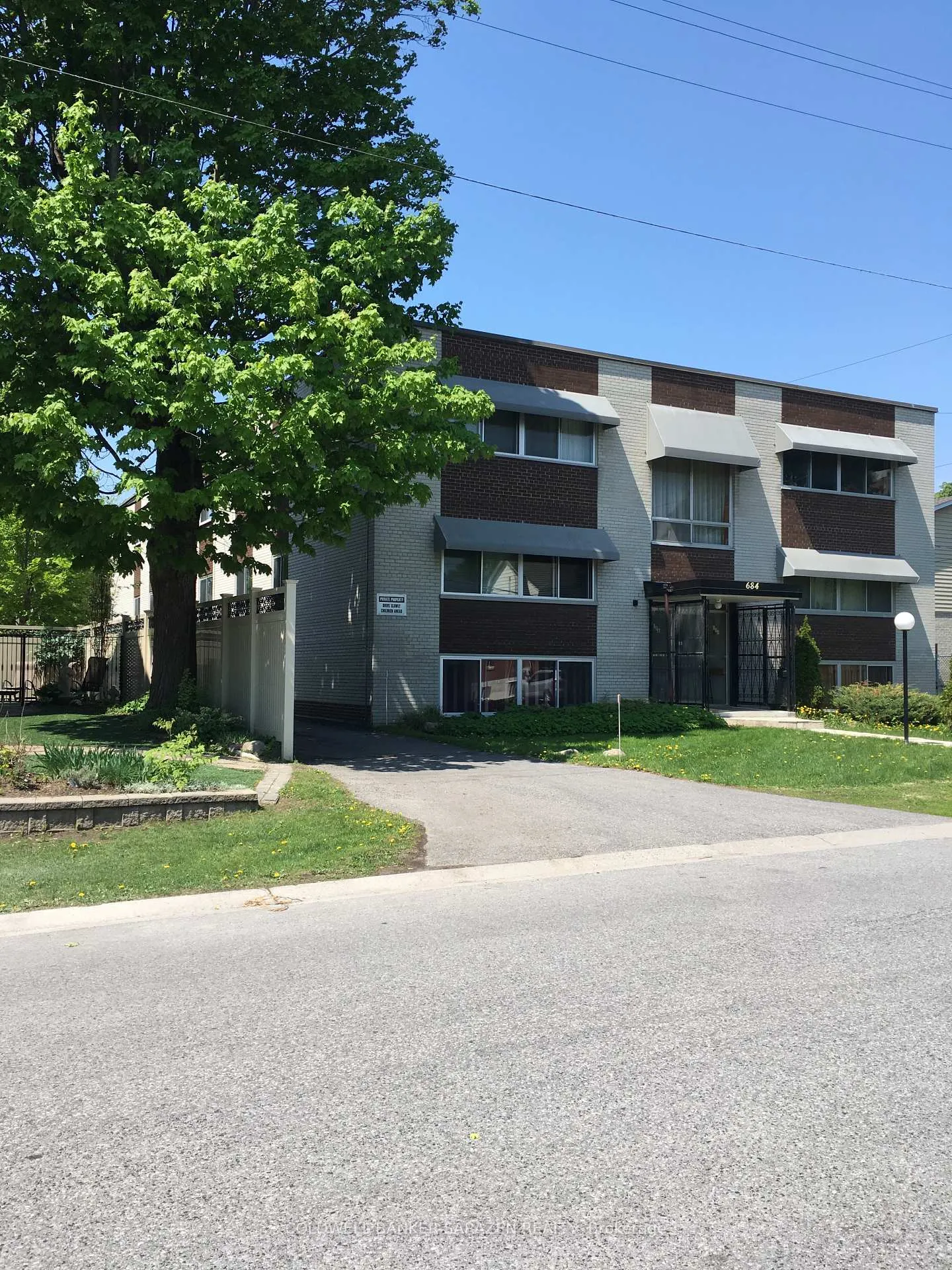 Photo 1 of 684 Tweedsmuir Avenue, Ottawa, Westboro/Hampton Park — HOMEH