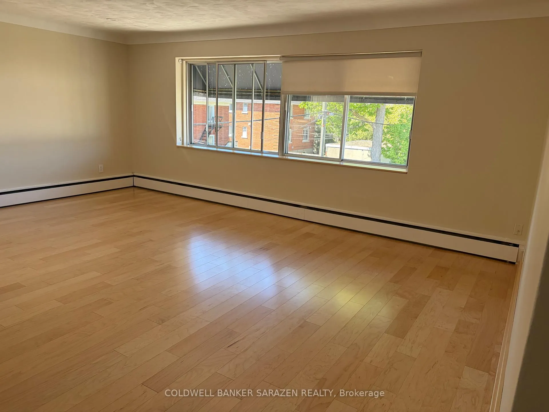 Photo 5 of 684 Tweedsmuir Avenue, Ottawa, Westboro/Hampton Park — HOMEH