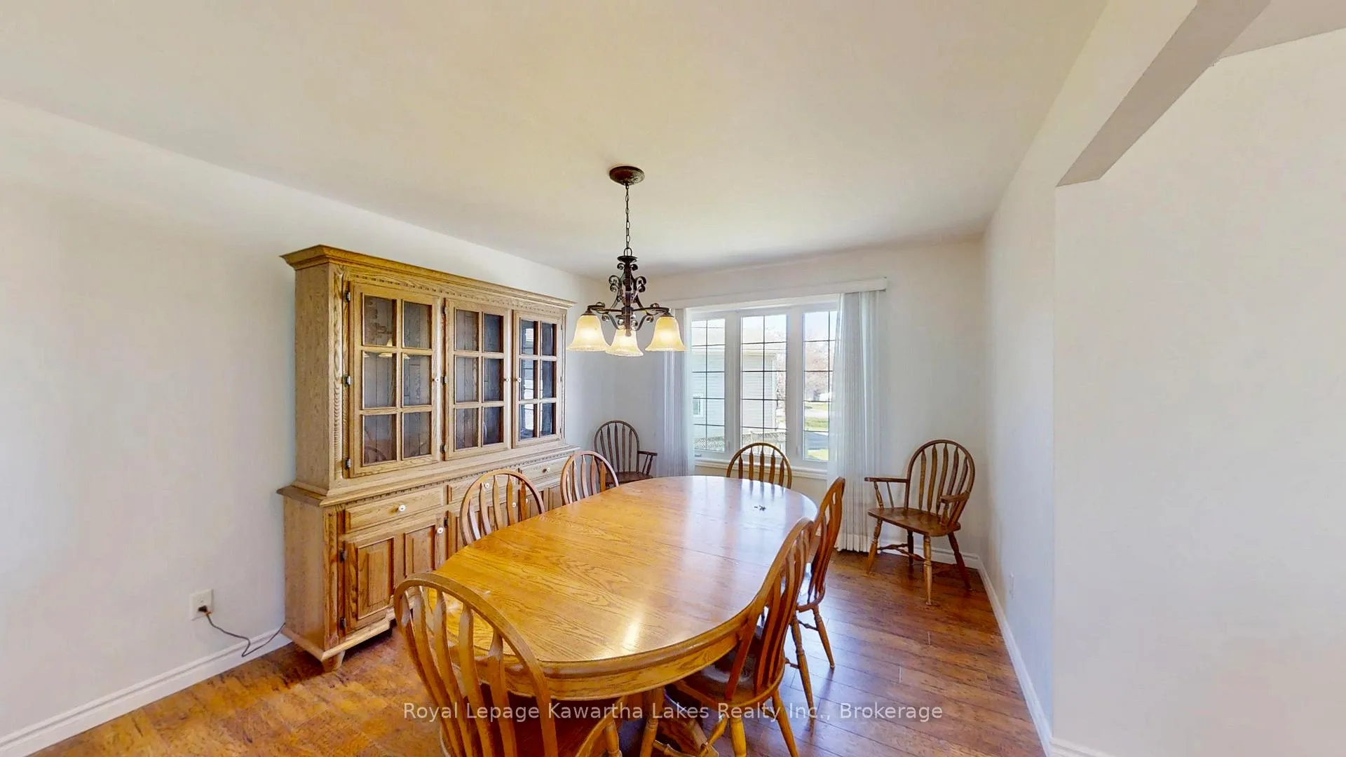 Photo 5 of 95 Beechwood Avenue, Brock, Beaverton — HOMEH