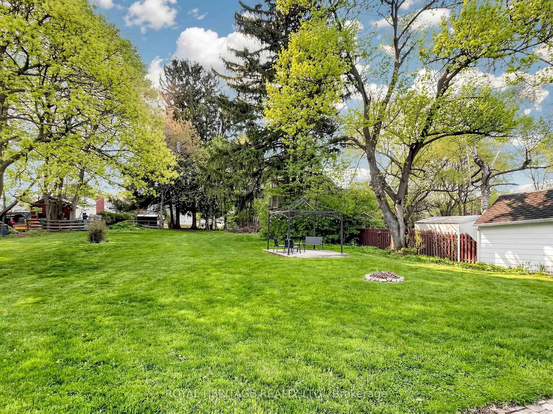 Photo 2 of 97 Scugog Street, Clarington, Bowmanville — HOMEH