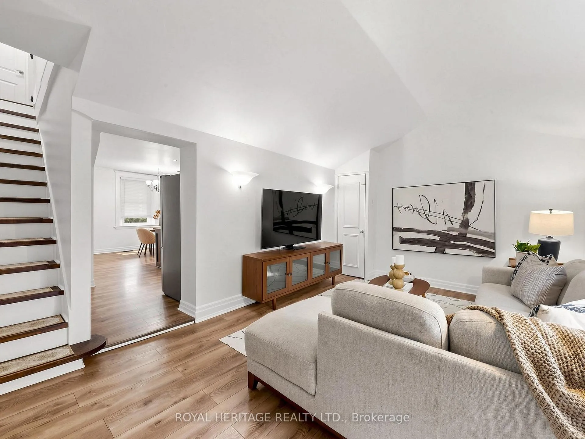 Photo 13 of 97 Scugog Street, Clarington, Bowmanville — HOMEH