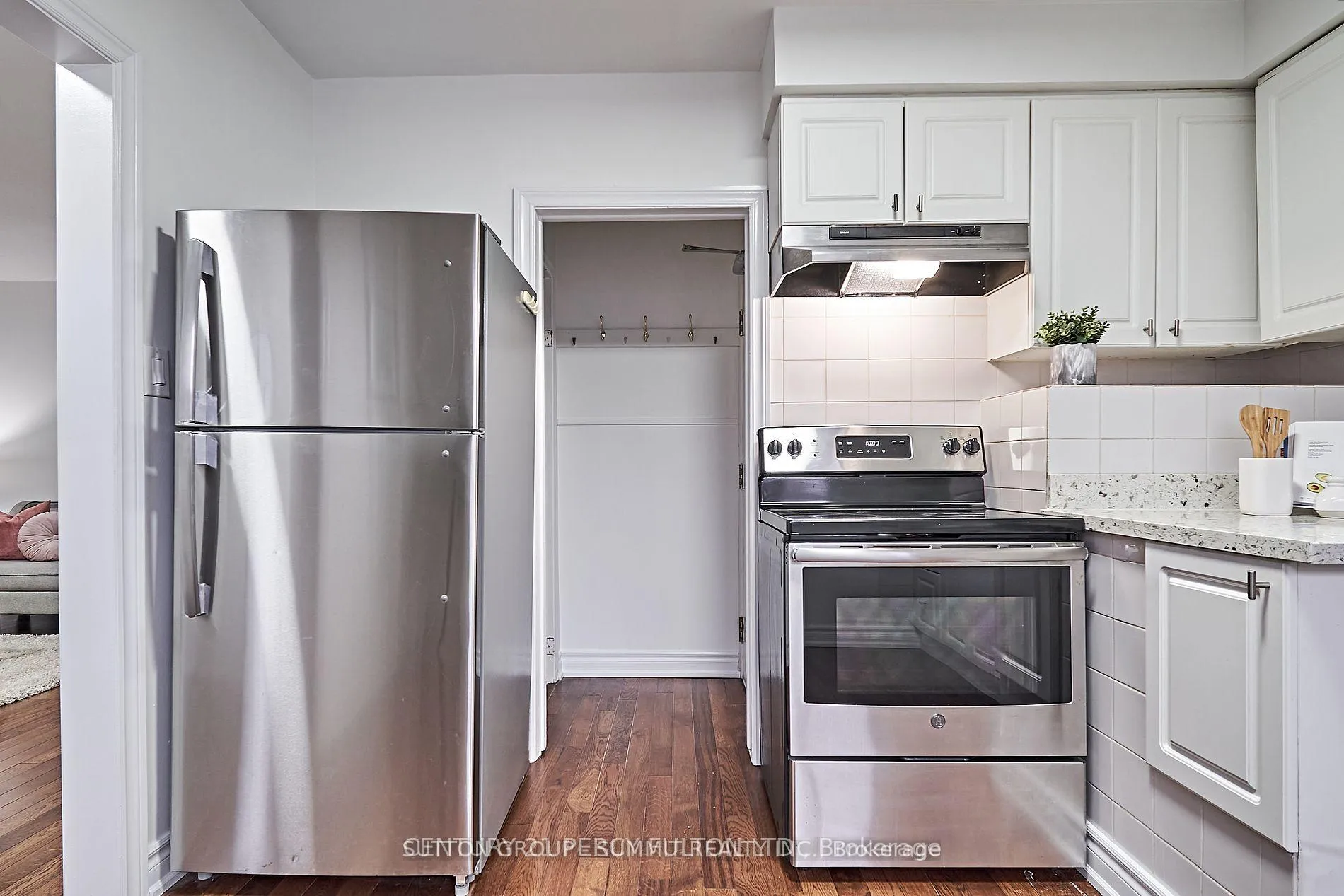 Photo 4 of Unit Main, 48 Tulloch Drive, Ajax, South East — HOMEH