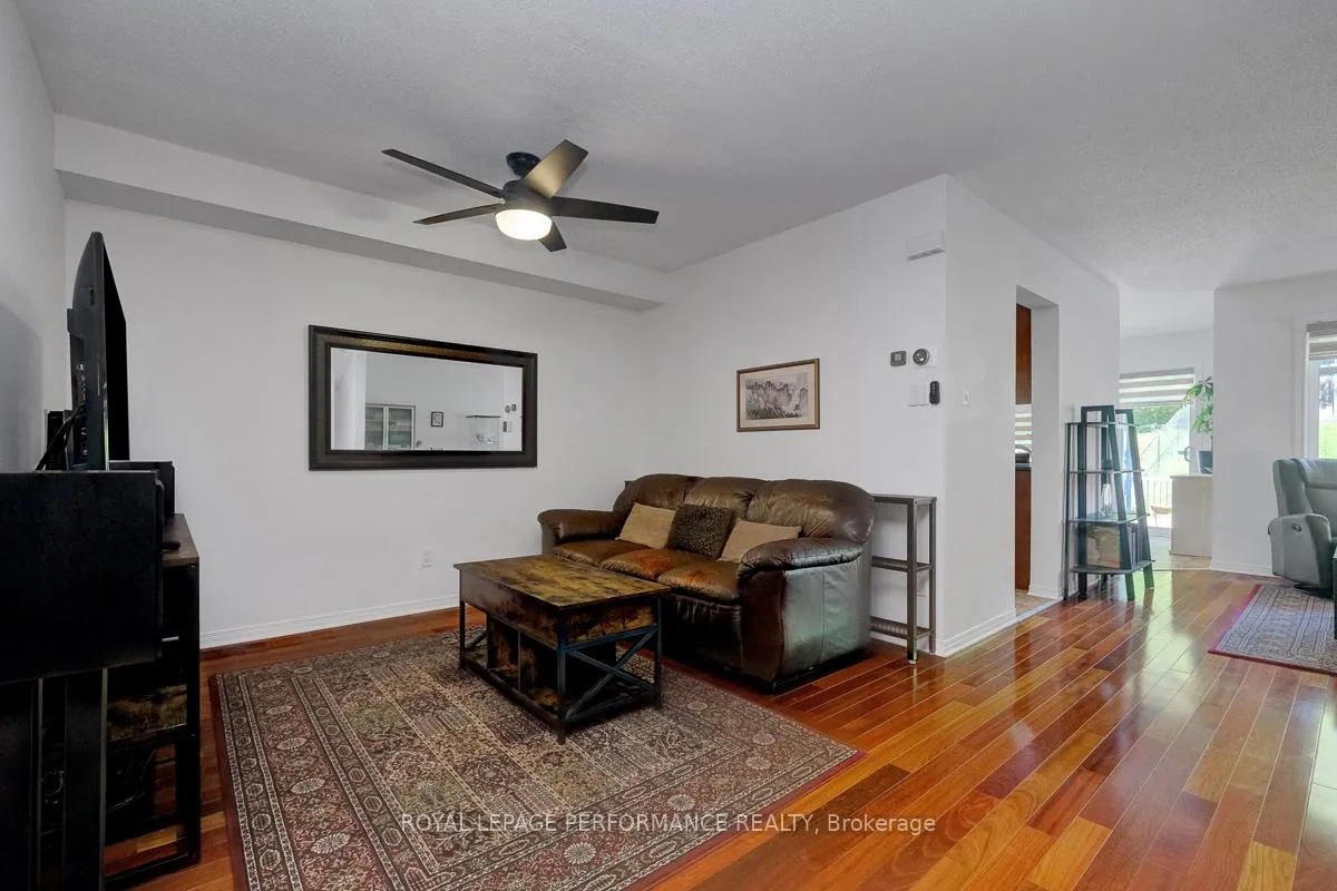 Photo 3 of 167 Duntroon Circle, Ottawa, Hunt Club Park/Greenboro — HOMEH