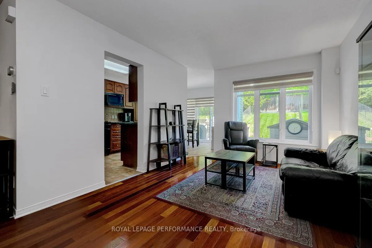 Photo 5 of 167 Duntroon Circle, Ottawa, Hunt Club Park/Greenboro — HOMEH