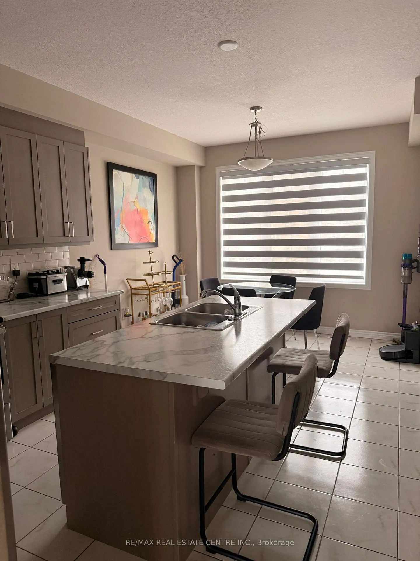 Photo 4 of Unit 17, 445 Ontario Street, Milton, Timberlea — HOMEH