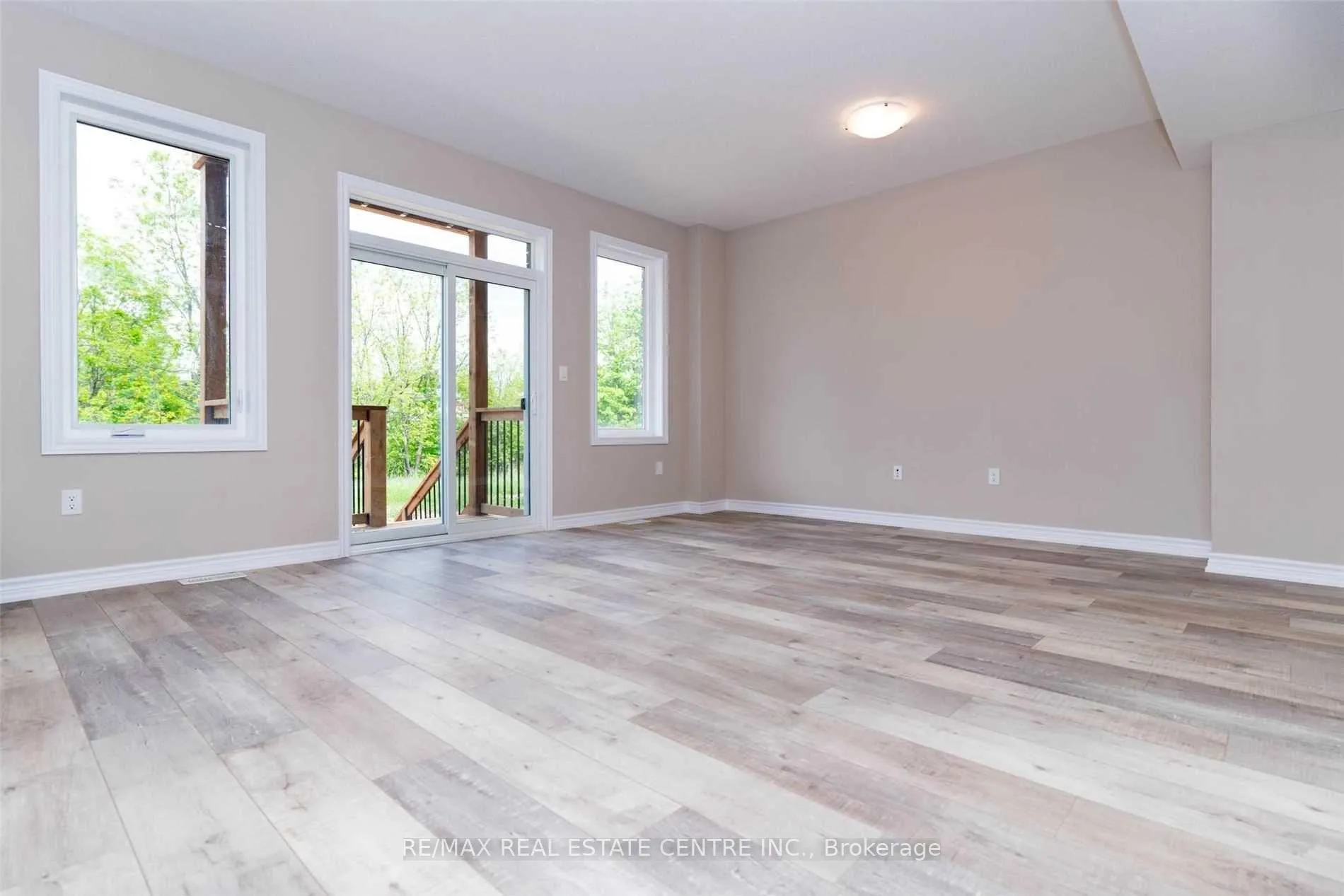Photo 6 of Unit 17, 445 Ontario Street, Milton, Timberlea — HOMEH