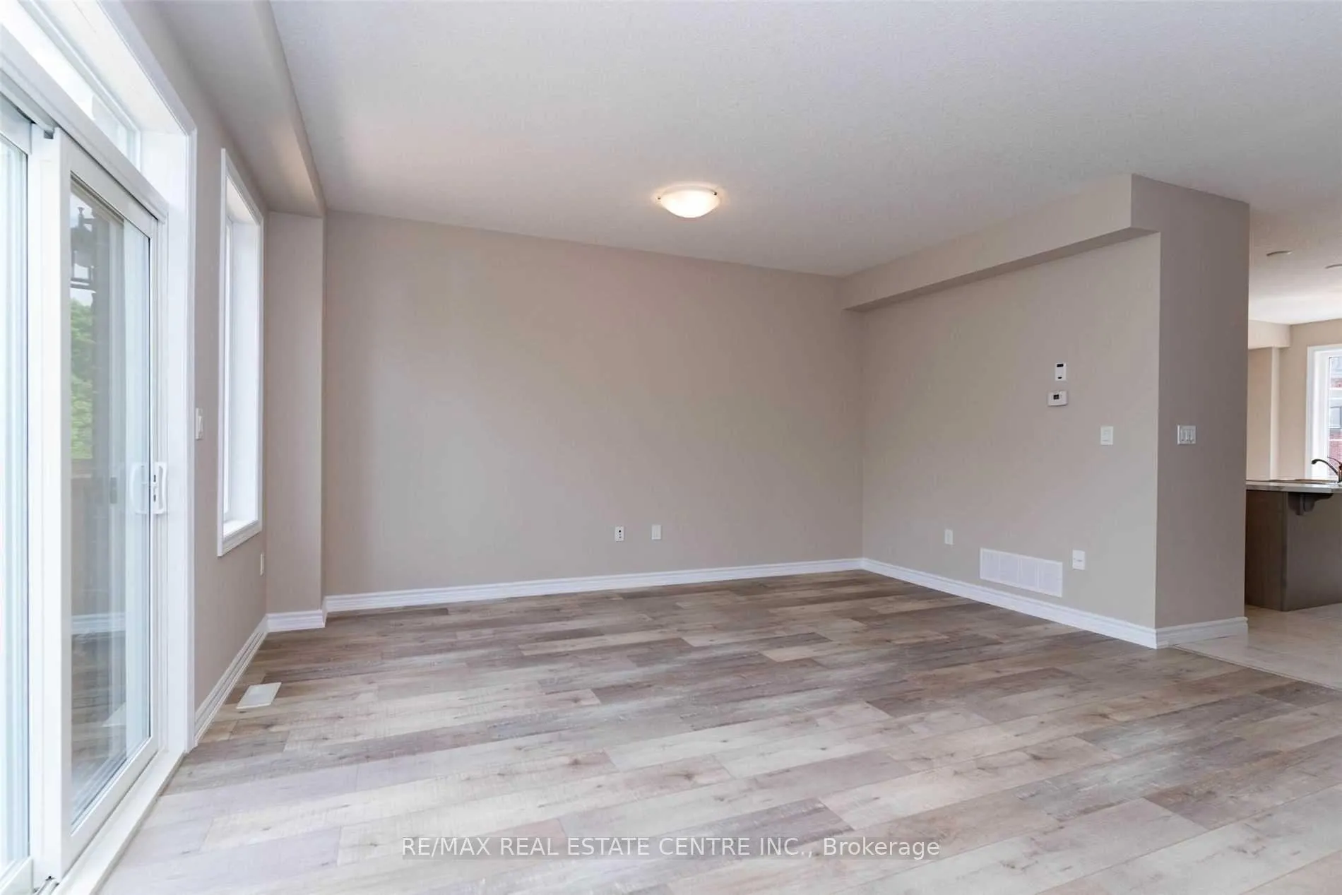 Photo 8 of Unit 17, 445 Ontario Street, Milton, Timberlea — HOMEH