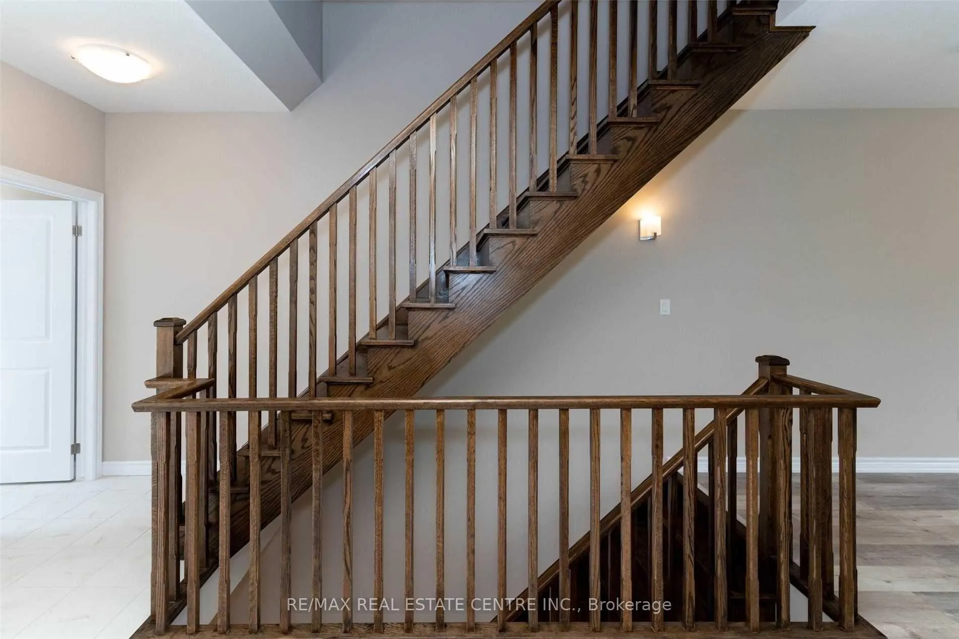 Photo 11 of Unit 17, 445 Ontario Street, Milton, Timberlea — HOMEH