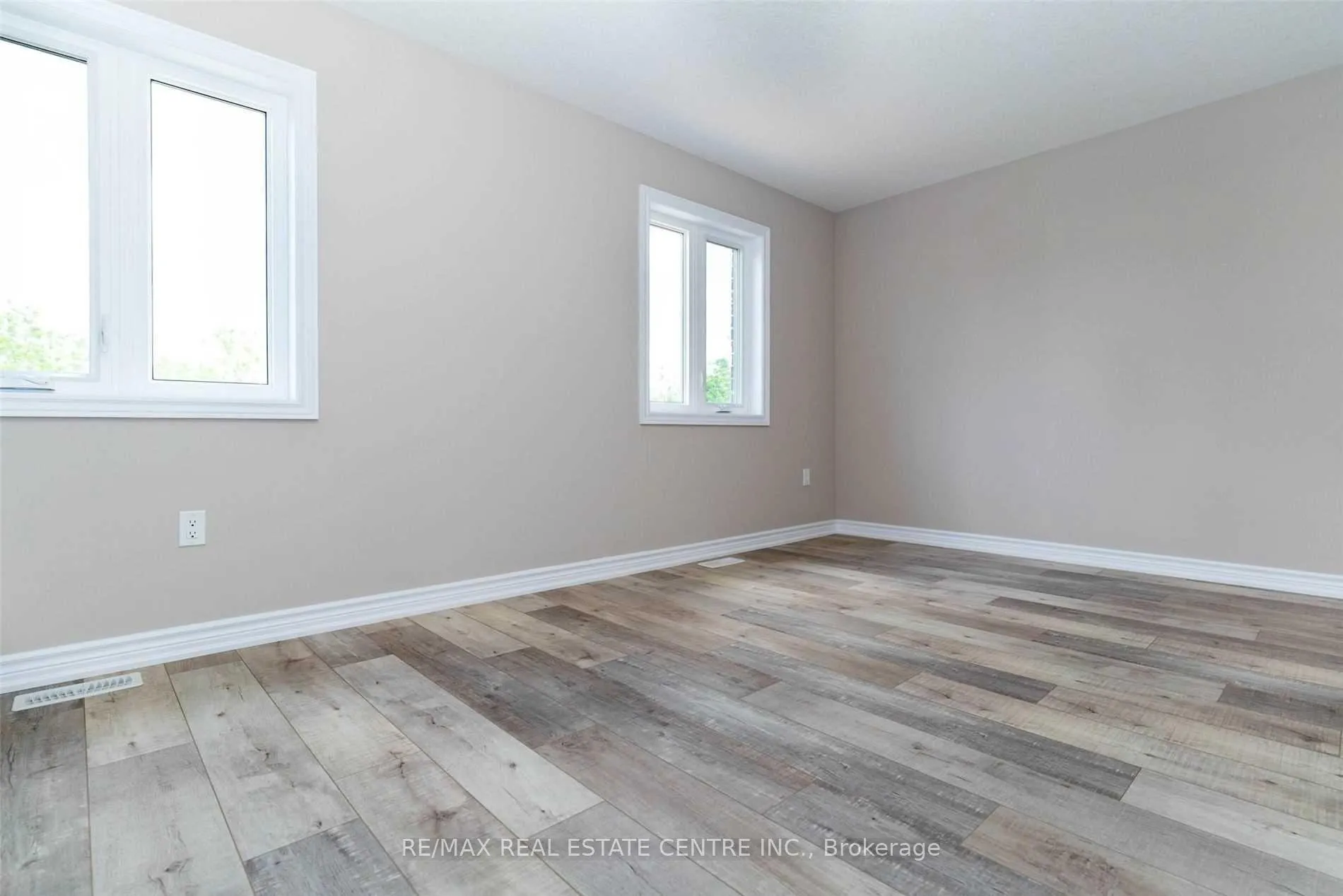 Photo 14 of Unit 17, 445 Ontario Street, Milton, Timberlea — HOMEH