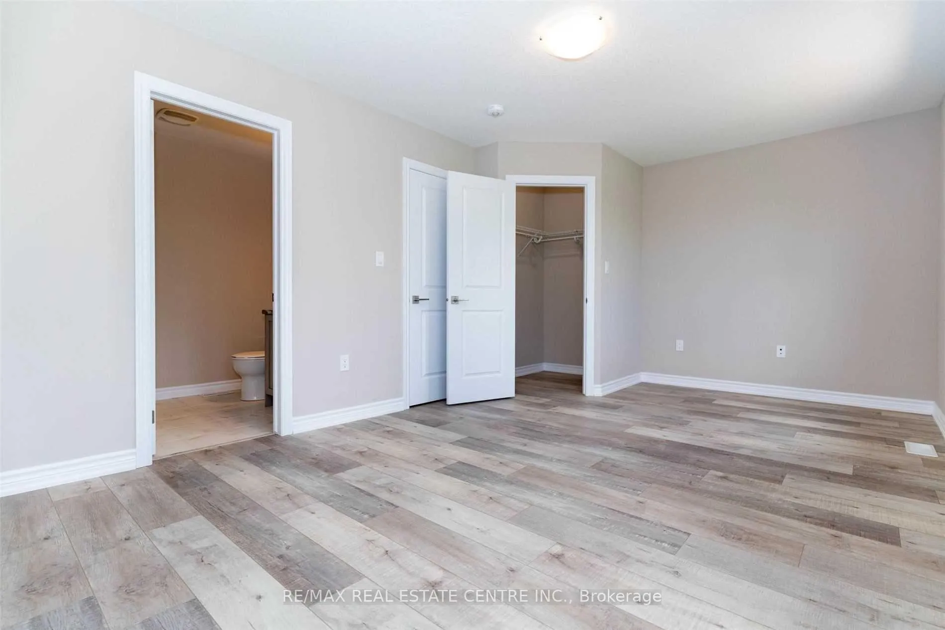 Photo 15 of Unit 17, 445 Ontario Street, Milton, Timberlea — HOMEH