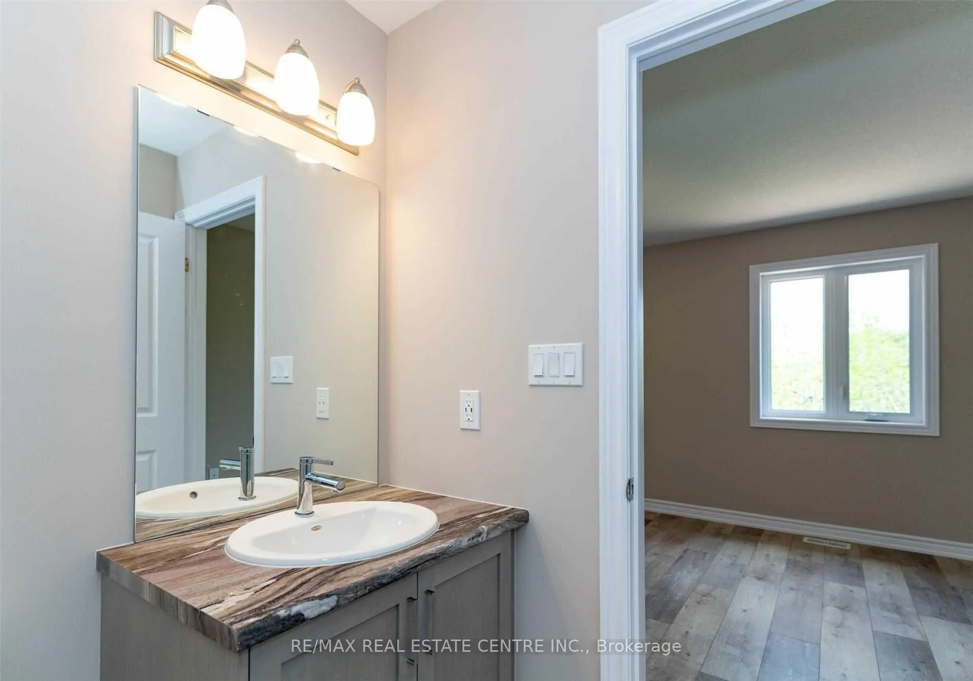 Photo 19 of Unit 17, 445 Ontario Street, Milton, Timberlea — HOMEH