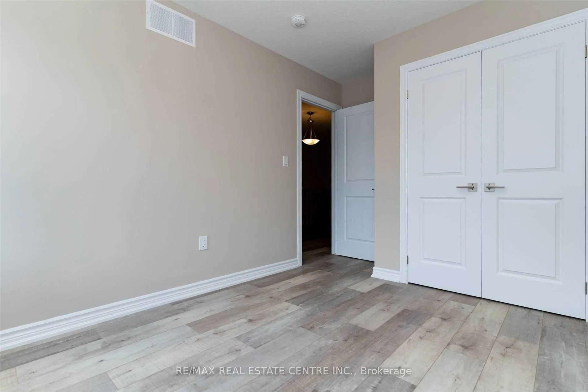 Photo 21 of Unit 17, 445 Ontario Street, Milton, Timberlea — HOMEH