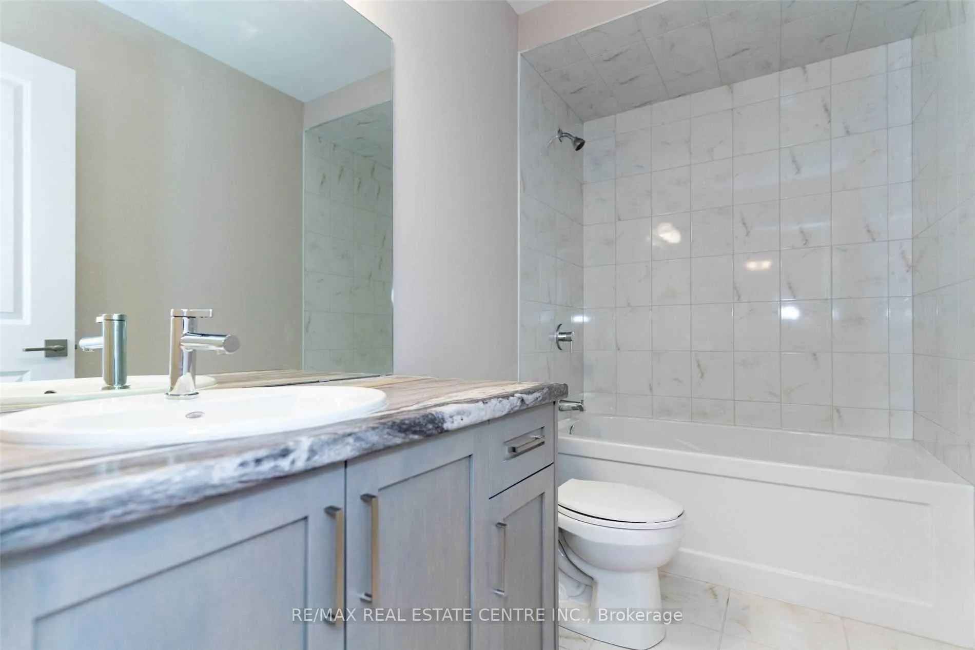 Photo 25 of Unit 17, 445 Ontario Street, Milton, Timberlea — HOMEH