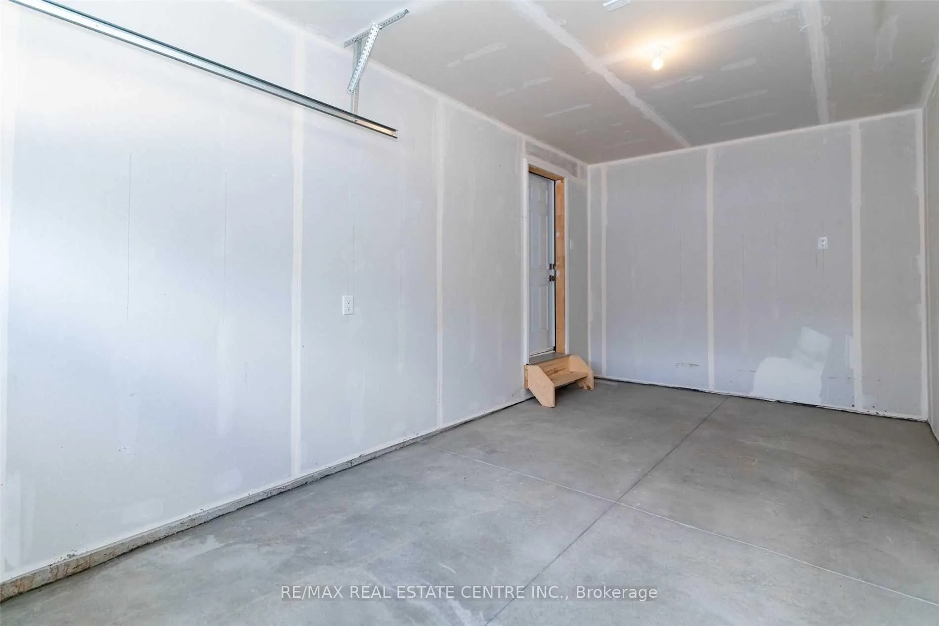 Photo 27 of Unit 17, 445 Ontario Street, Milton, Timberlea — HOMEH