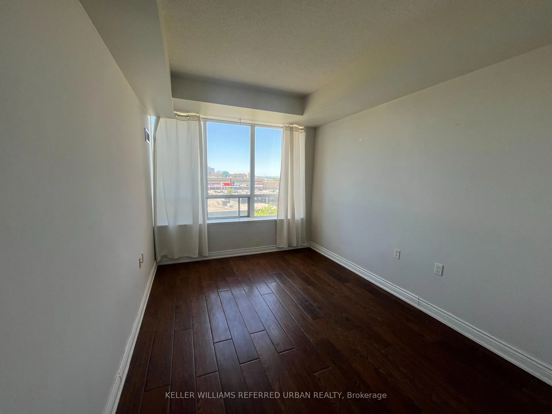 Photo 10 of Unit 813, 650 Lawrence Avenue W, Toronto, Englemount-Lawrence — HOMEH