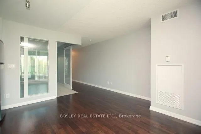 Photo 4 of Unit 468, 209 Fort York Boulevard, Toronto, Niagara — HOMEH