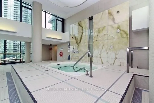 Photo 16 of Unit 468, 209 Fort York Boulevard, Toronto, Niagara — HOMEH