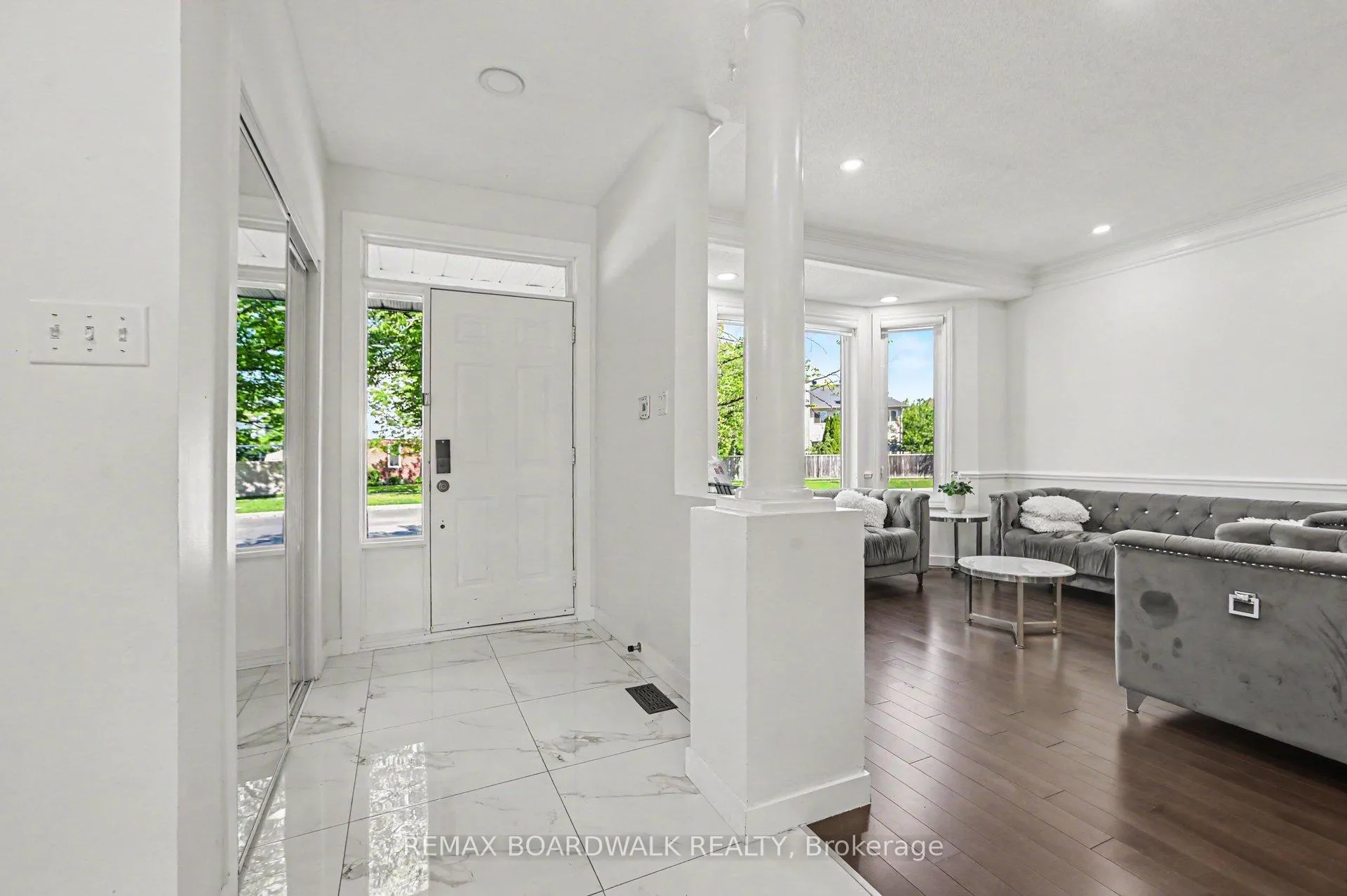 Photo 5 of 6072 Longleaf Drive, Ottawa, Chapel Hill South - Orleans Village — HOMEH