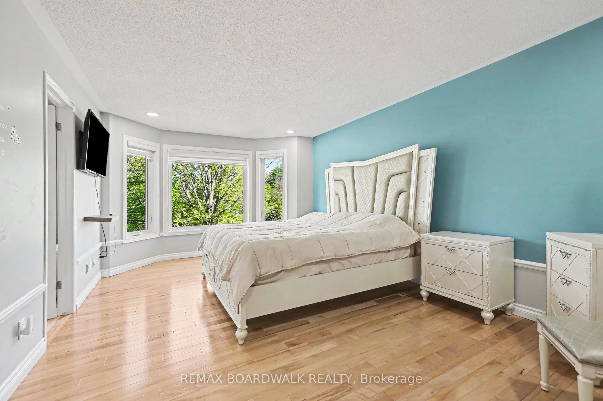 Photo 19 of 6072 Longleaf Drive, Ottawa, Chapel Hill South - Orleans Village — HOMEH