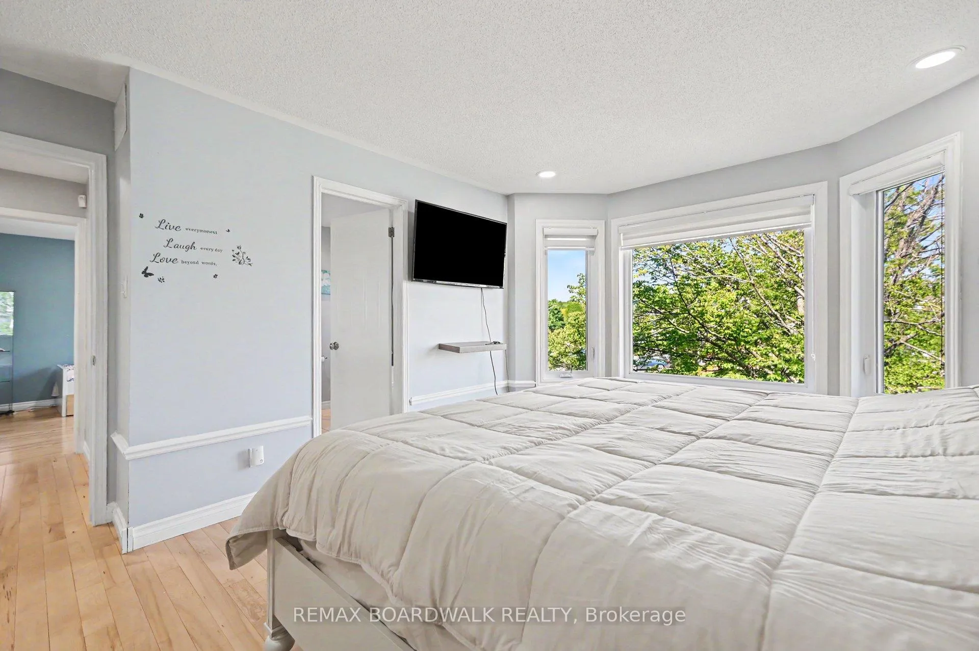 Photo 21 of 6072 Longleaf Drive, Ottawa, Chapel Hill South - Orleans Village — HOMEH