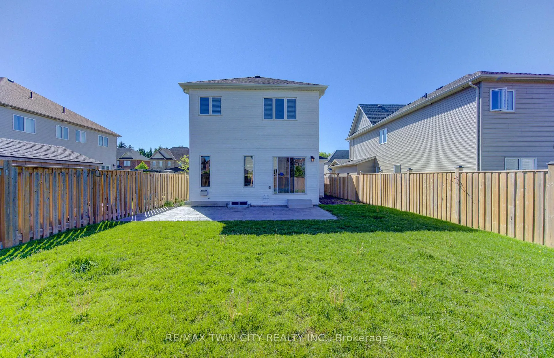 Photo 19 of 79 Ryan Street, Centre Wellington, Fergus — HOMEH