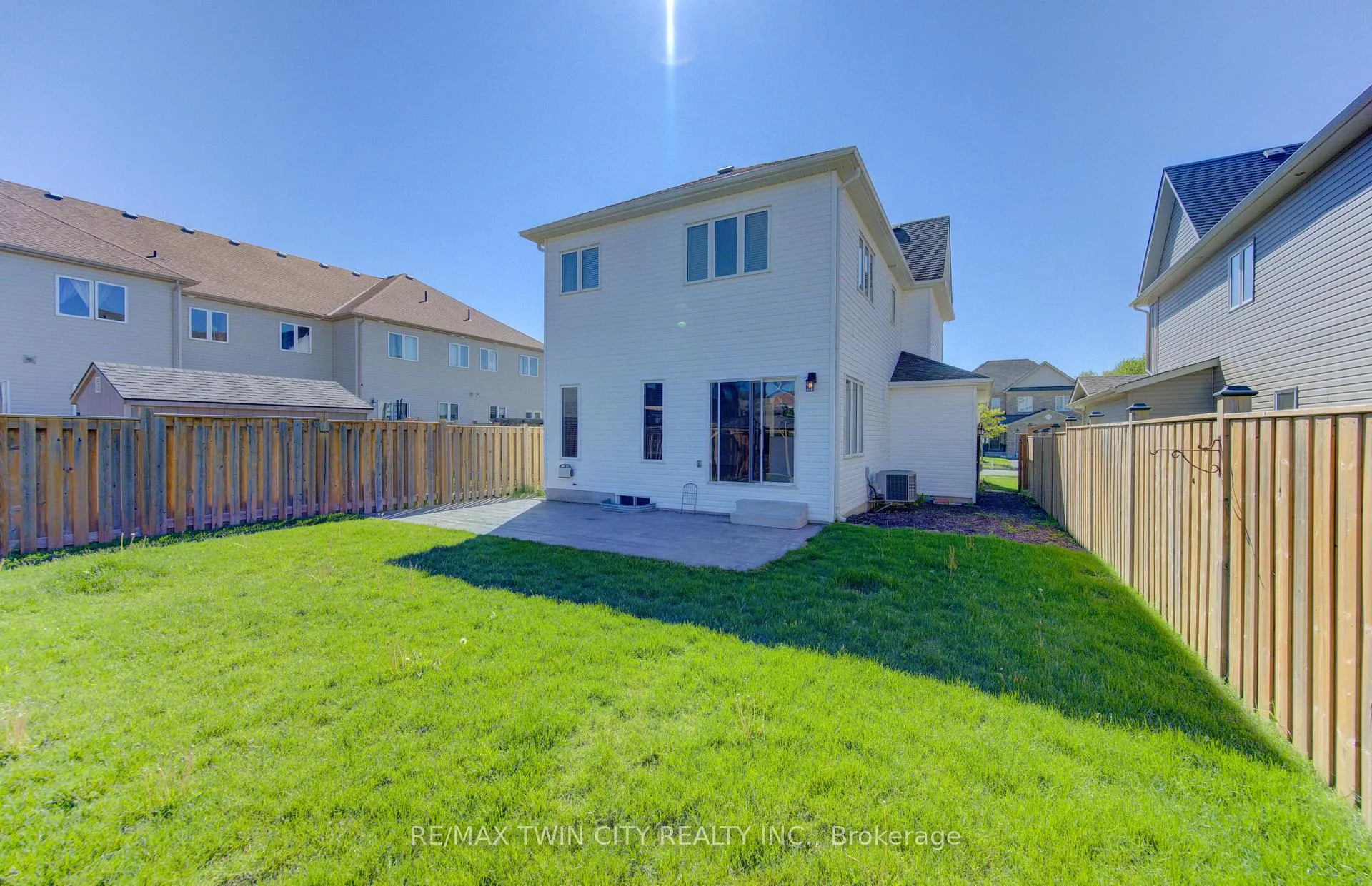Photo 20 of 79 Ryan Street, Centre Wellington, Fergus — HOMEH