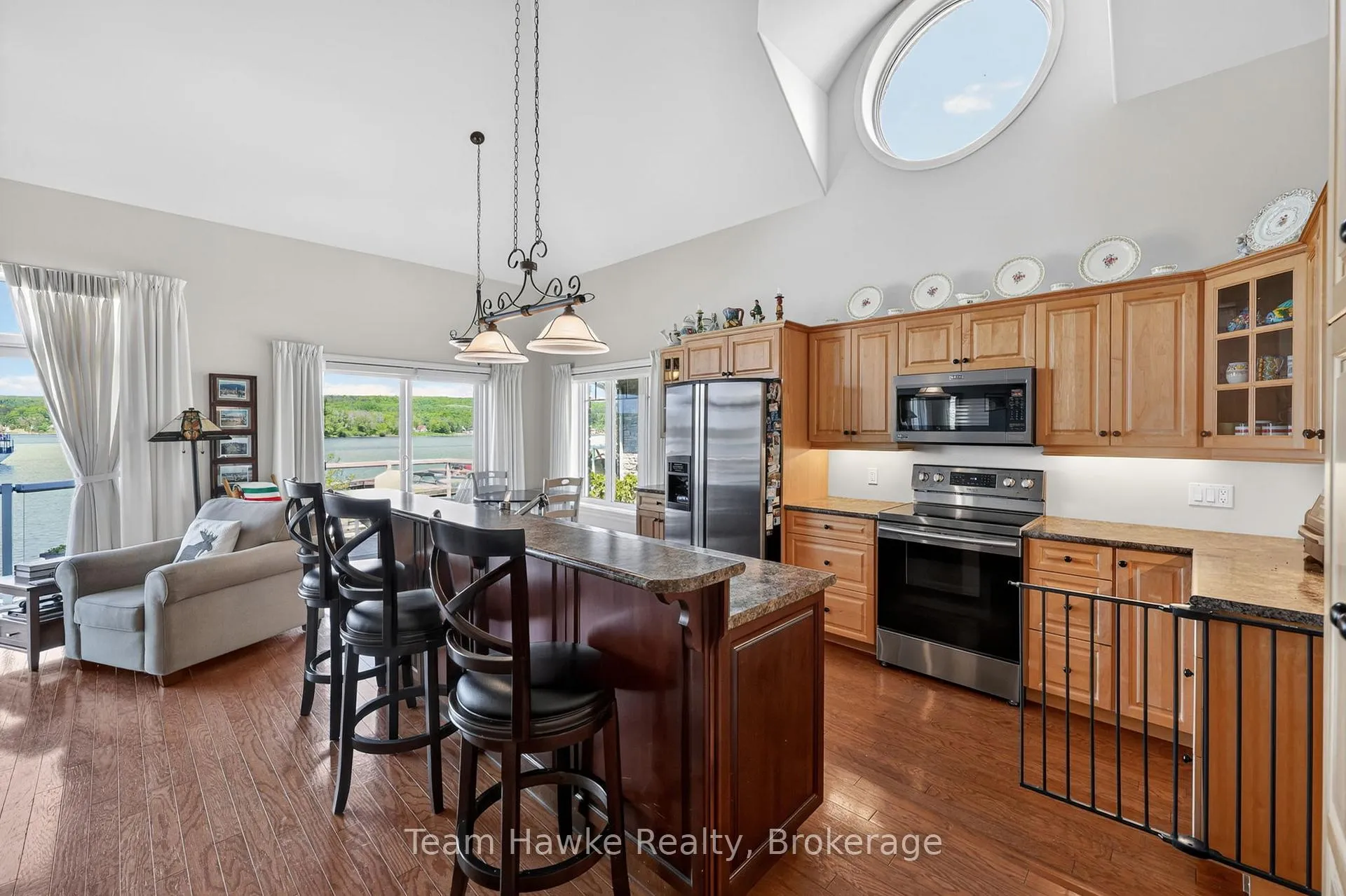 Photo 10 of Unit 8, 2 Beck Boulevard, Penetanguishene — HOMEH