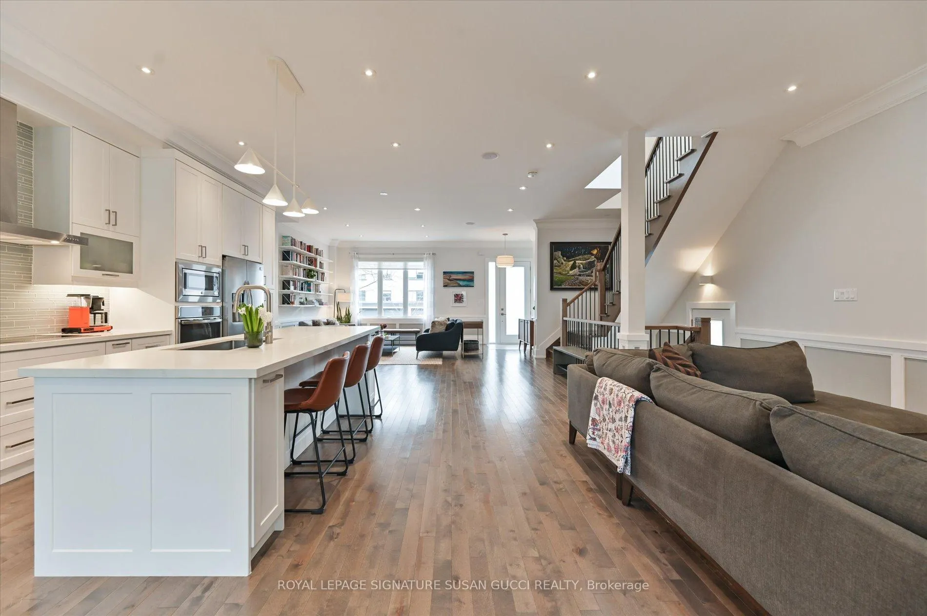 Photo 17 of 20 Warvet Crescent, Toronto, O'Connor-Parkview — HOMEH