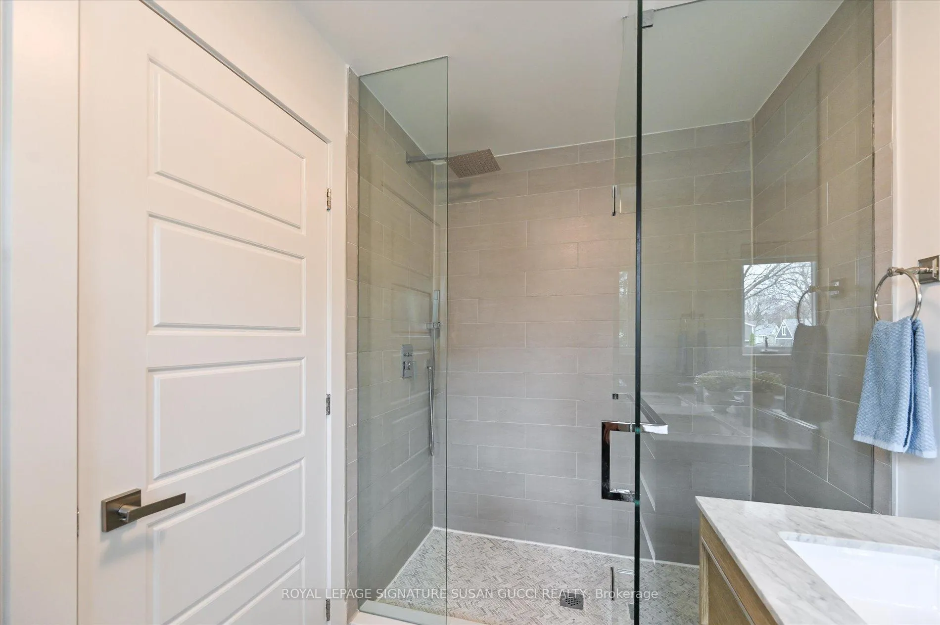Photo 27 of 20 Warvet Crescent, Toronto, O'Connor-Parkview — HOMEH