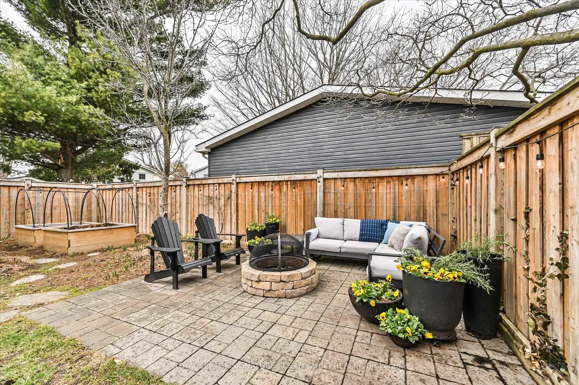 Photo 46 of 20 Warvet Crescent, Toronto, O'Connor-Parkview — HOMEH