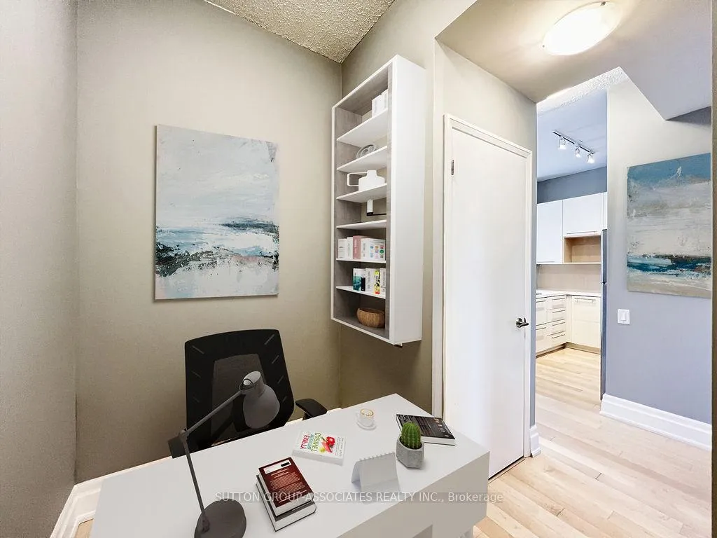 Photo 5 of Unit 1909, 21 Carlton Street, Toronto, Church-Yonge Corridor — HOMEH