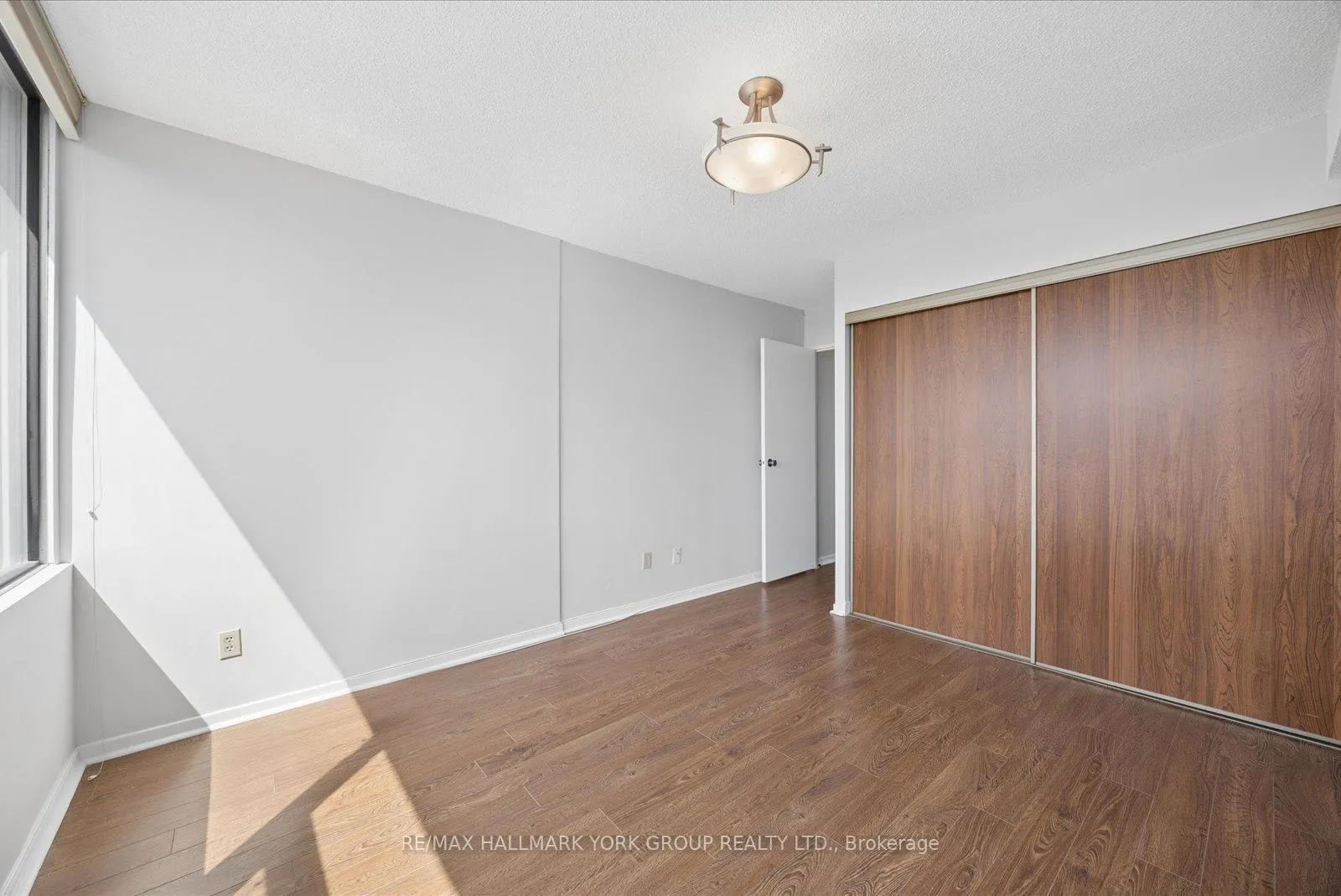Photo 13 of Unit 1016, 55 William Street E, Oshawa, O'Neill — HOMEH