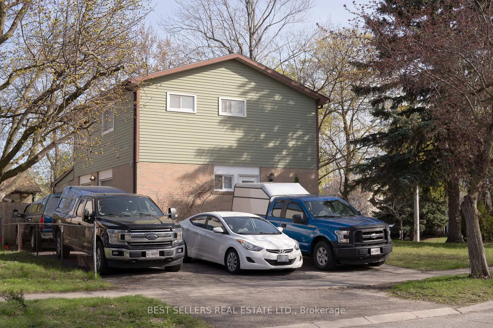 Photo 3 of 9 Herkley Drive, Brampton, Madoc — HOMEH