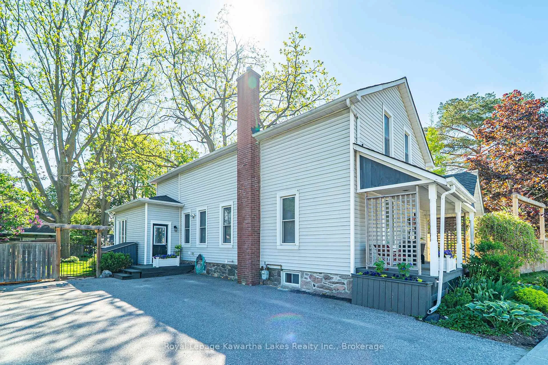 Photo 4 of 15475 Simcoe Street, Scugog, Port Perry — HOMEH