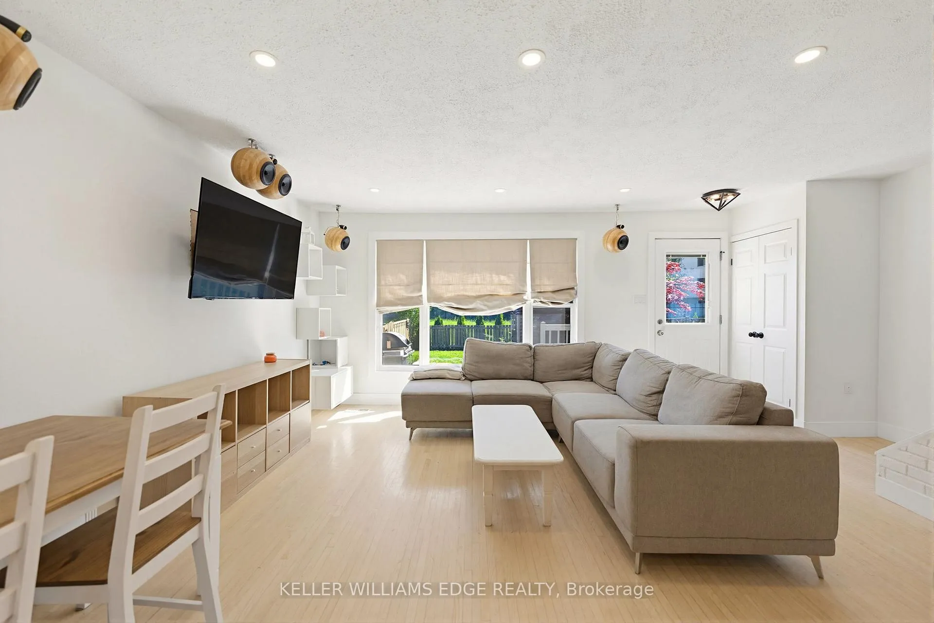 Photo 6 of Unit 7, 161 Berkindale Drive, Hamilton, Riverdale — HOMEH