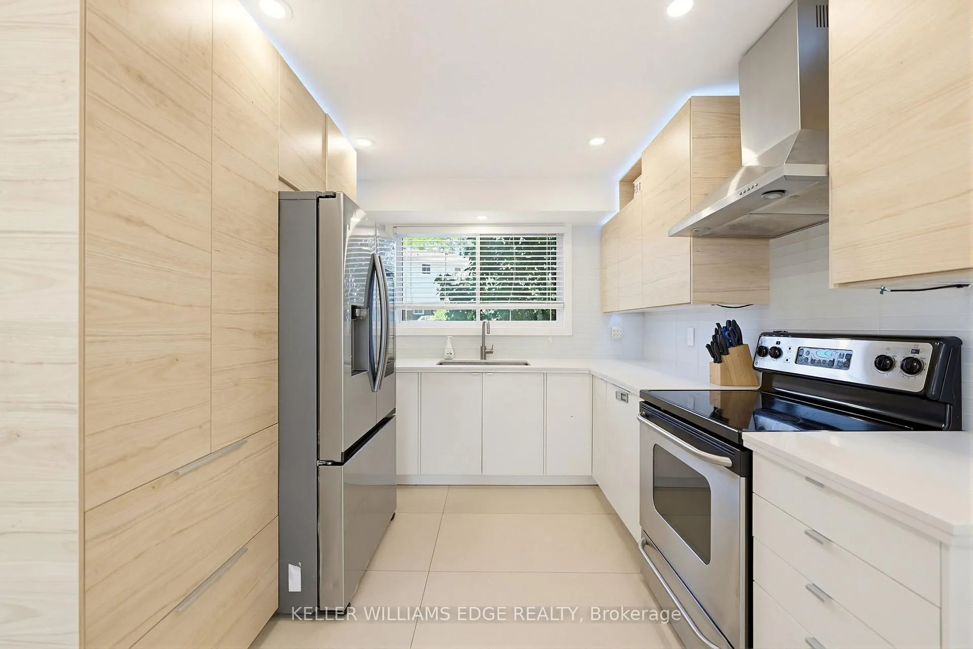 Photo 8 of Unit 7, 161 Berkindale Drive, Hamilton, Riverdale — HOMEH