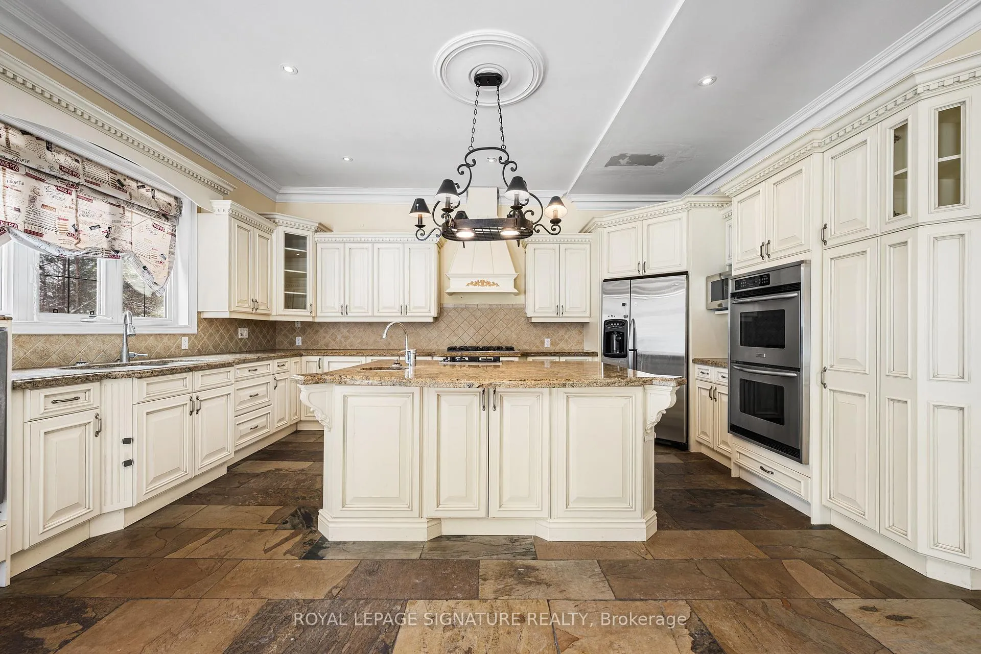 Photo 14 of 8 Elia Drive, Whitchurch-Stouffville, Rural Whitchurch-Stouffville — HOMEH