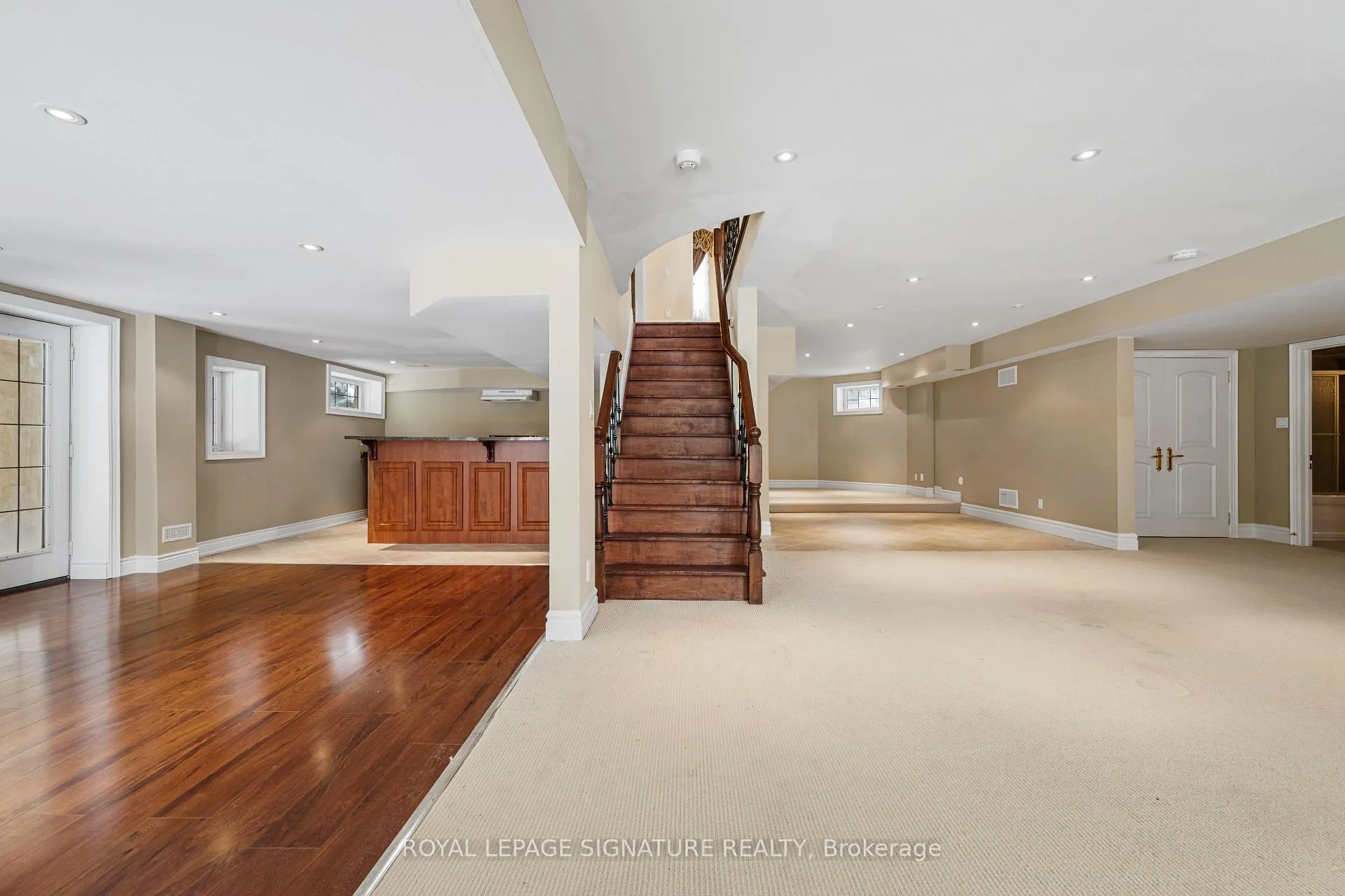 Photo 35 of 8 Elia Drive, Whitchurch-Stouffville, Rural Whitchurch-Stouffville — HOMEH