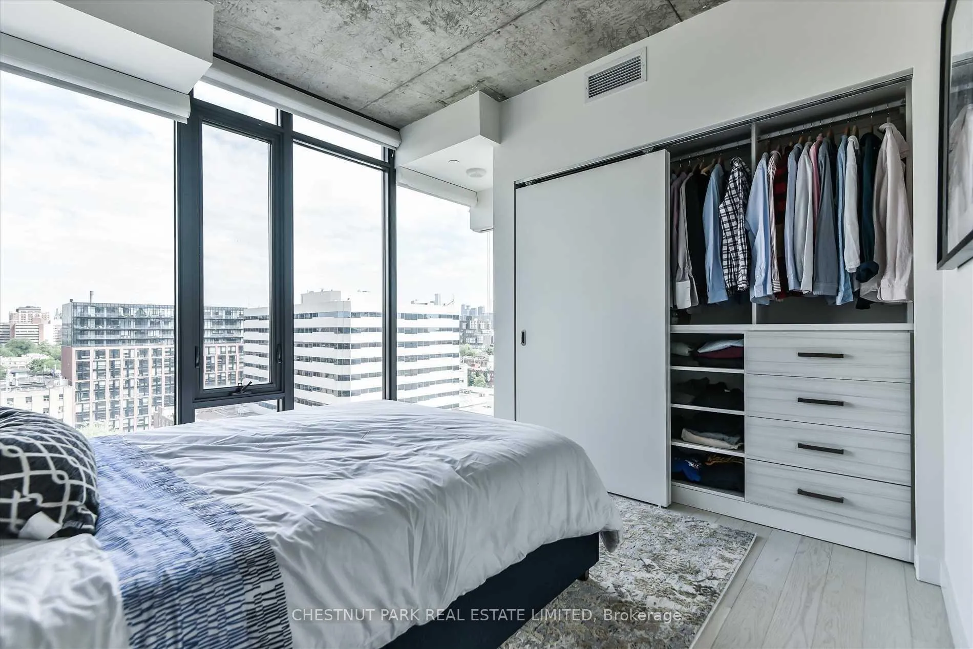 Photo 8 of Unit 908, 111 Bathurst Street, Toronto, Waterfront Communities — HOMEH