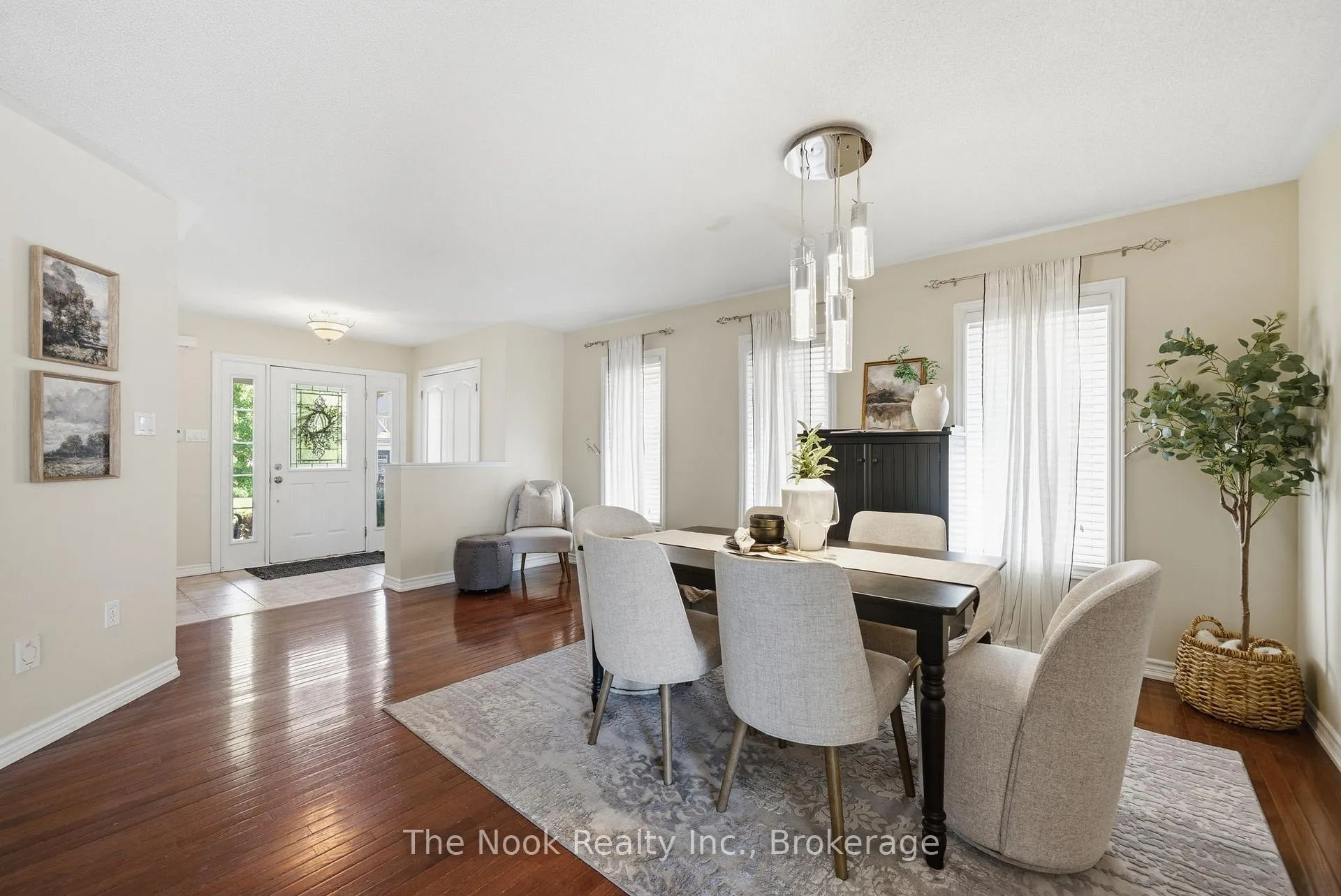 Photo 7 of 337 Bons Avenue, Clarington, Bowmanville — HOMEH