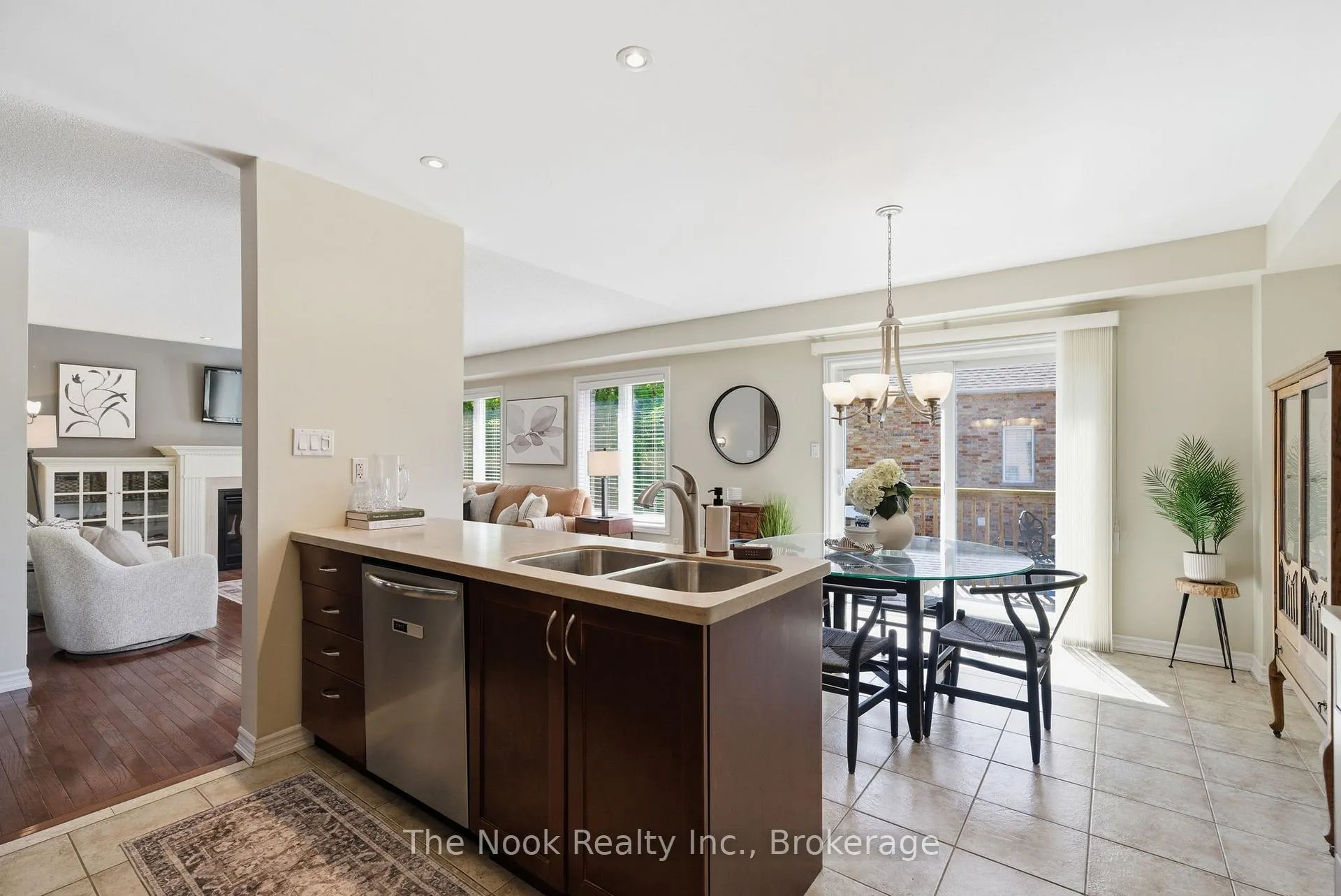 Photo 17 of 337 Bons Avenue, Clarington, Bowmanville — HOMEH