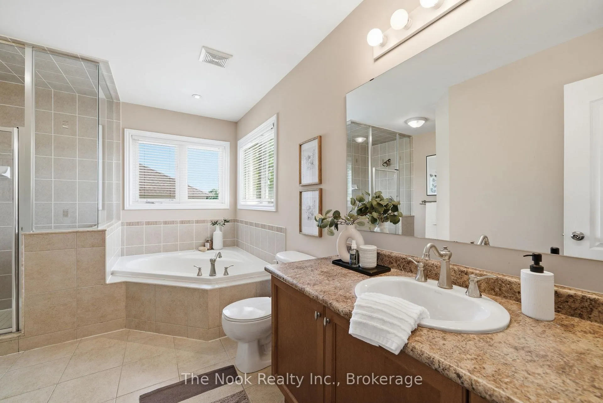 Photo 26 of 337 Bons Avenue, Clarington, Bowmanville — HOMEH