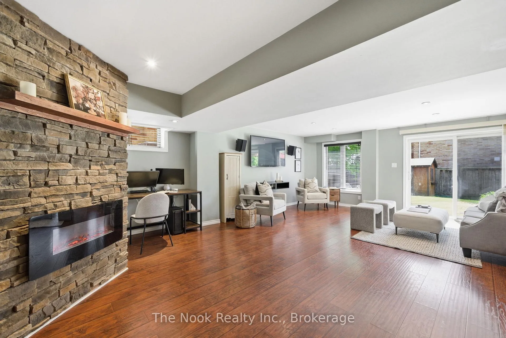 Photo 35 of 337 Bons Avenue, Clarington, Bowmanville — HOMEH