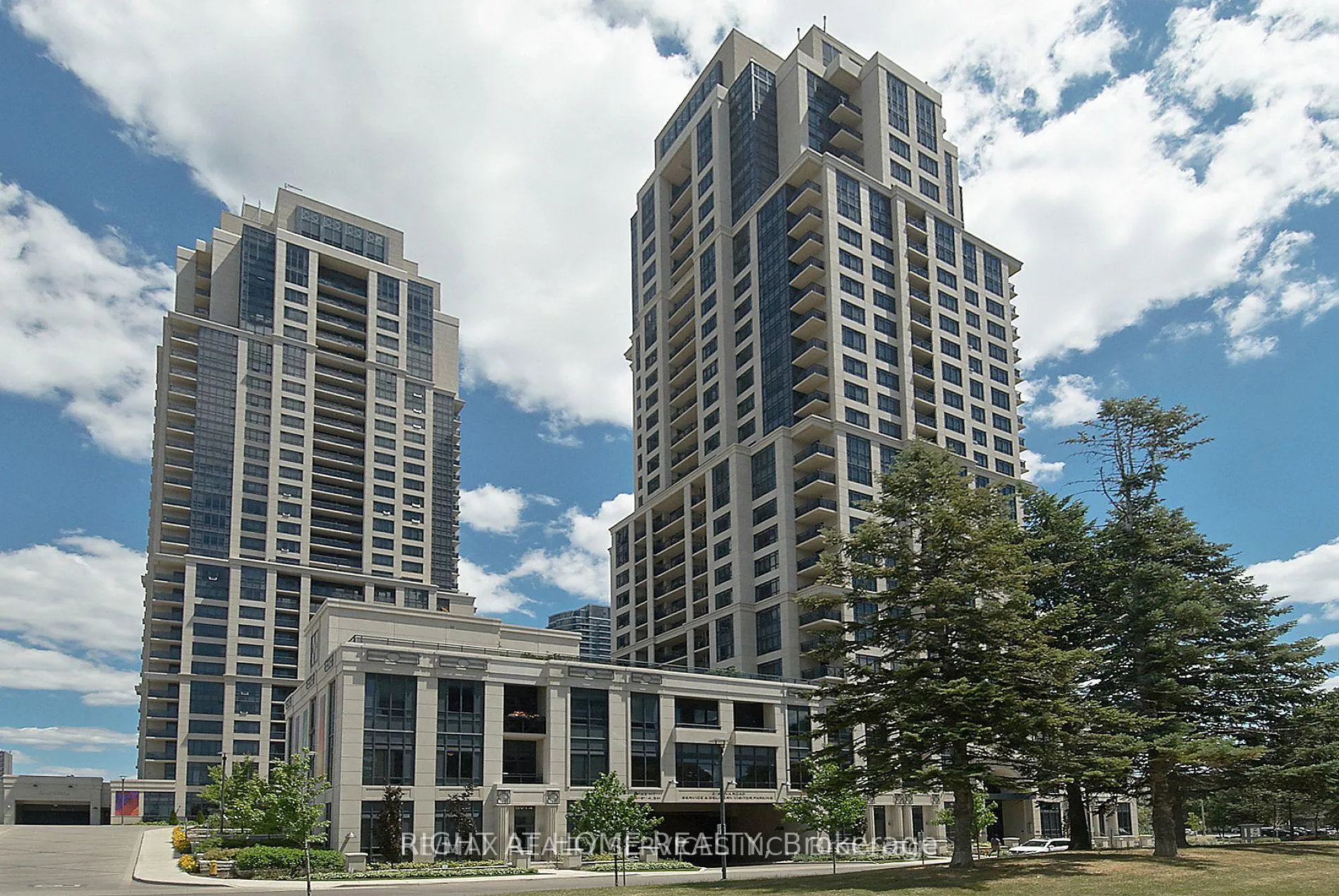 Front of Unit 2922, 2 Eva Road